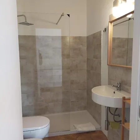 بيت ضيافة Sa Stiddiosa Gadoni